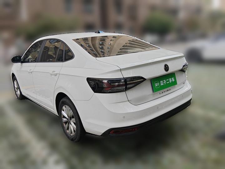 Lavida 2023 1.5L AT photo 4
