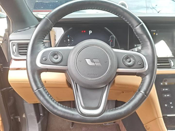Li Auto ONE 2020 EREV 6-Seater photo 5