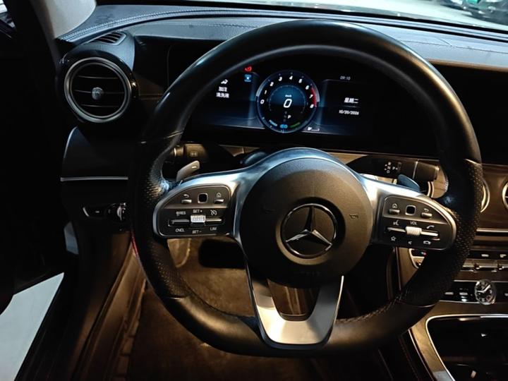 E-Class 2020 E 260 L Sport 4MATIC photo 7