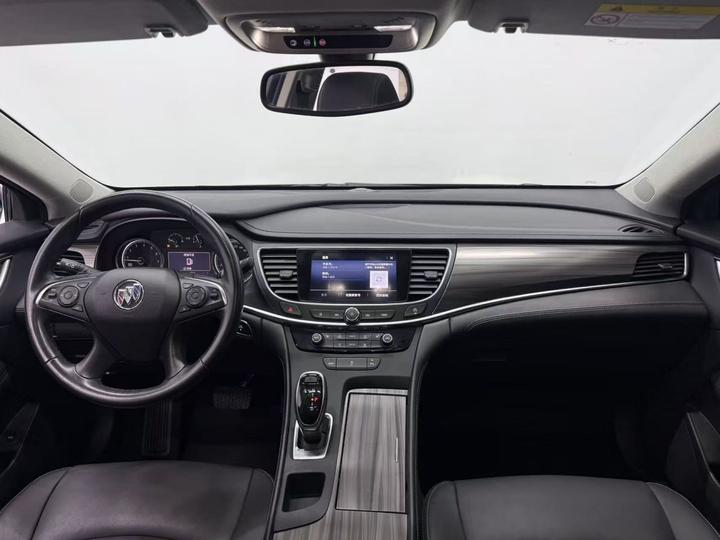 LaCrosse 2022 652T Luxury photo 5