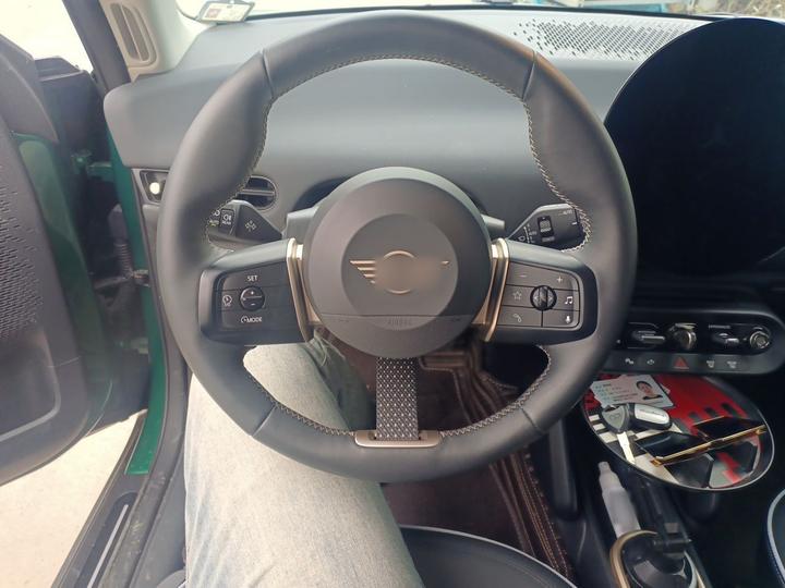 MINI COOPER 2025 456km COOPER E Classic photo 7