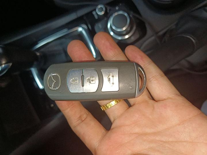 3 Axela 2014 Sedan 1.5L AT Luxury photo 8