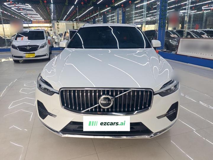 XC60 2024 B5 AWD Luxury photo 2