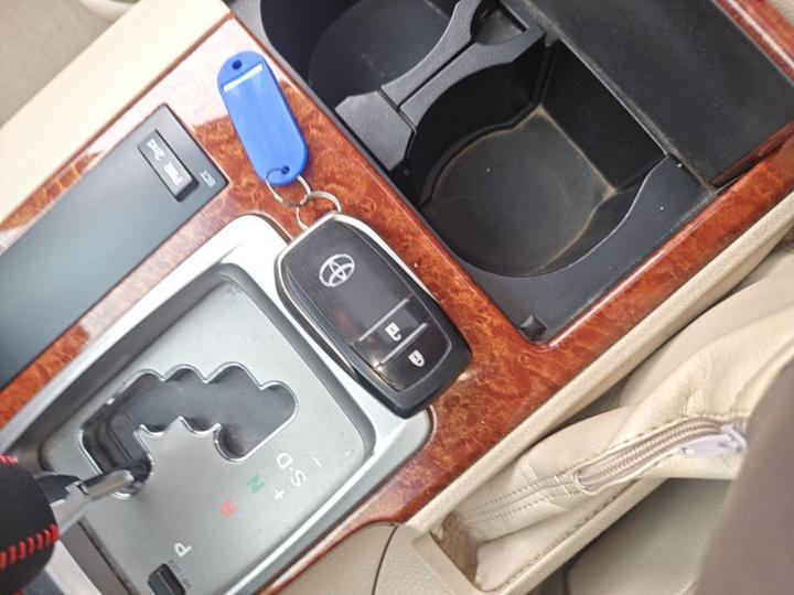 Land Cruiser 2012 4.0L AT VX photo 8