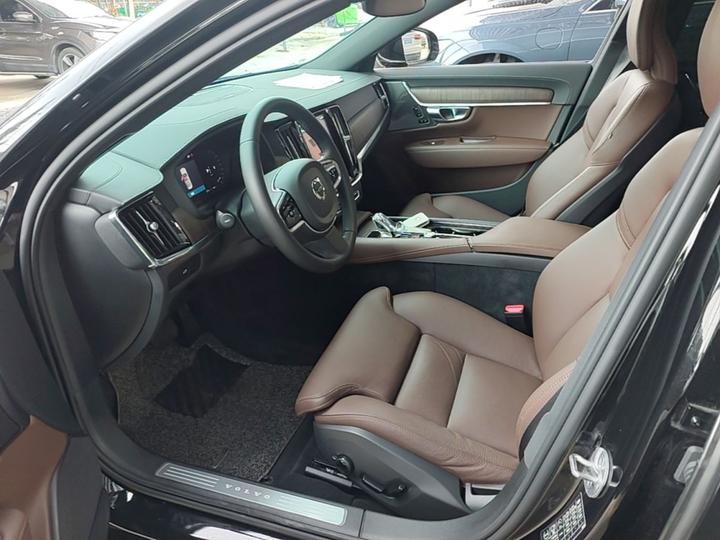 S90 2024 B5 Luxury photo 6