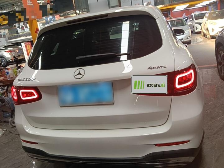 GLC 2022 GLC 300 L 4MATIC Dynamic Edition photo 3