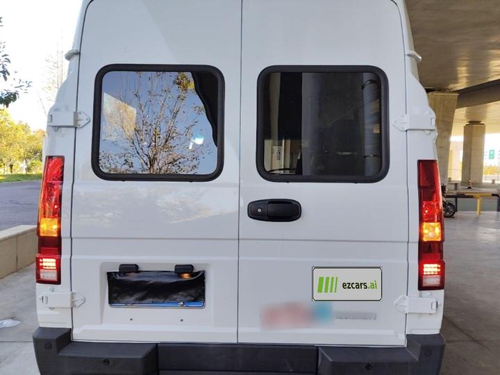IVECO Daily 2023 2.5T A35M1 Short Wheelbase MT 5-9-Seater photo 5