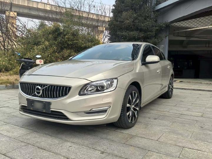 S60 2018 S60L T3 Progressive