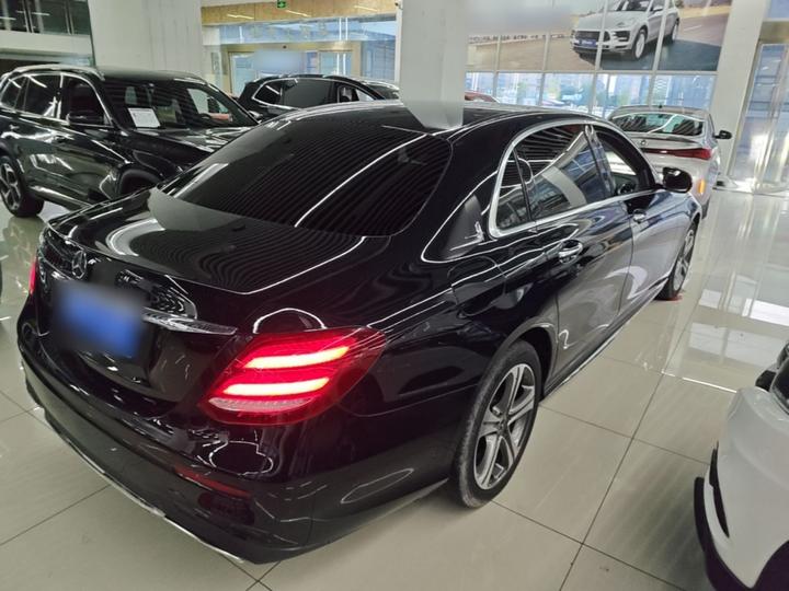 E-Class 2018 Facelift E 200 L Sport photo 6