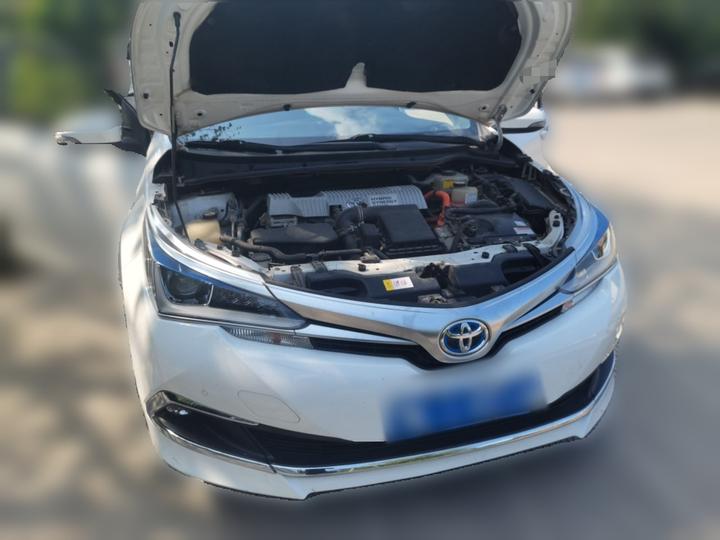 Corolla 2017 Facelift Hybrid 1.8L E-CVT Elite photo 3