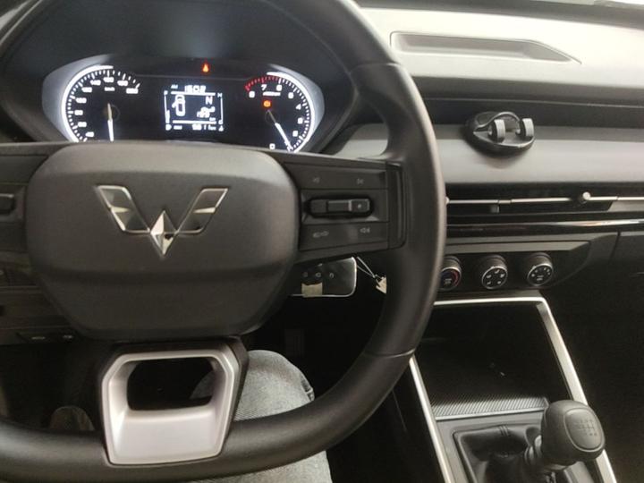 Wuling 2022 1.5L MT photo 5