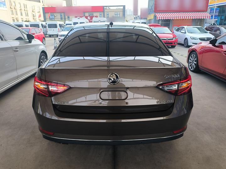 Superb 2016 TSI330 DSG photo 3