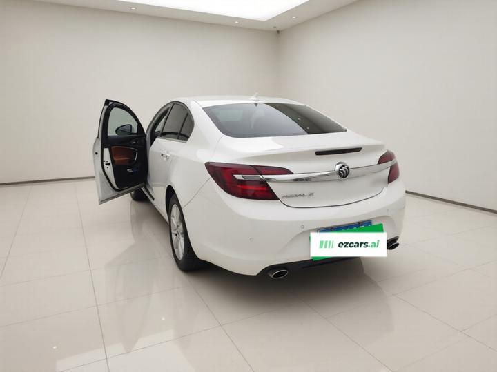 Regal 2015 1.6T Elite Tech photo 4