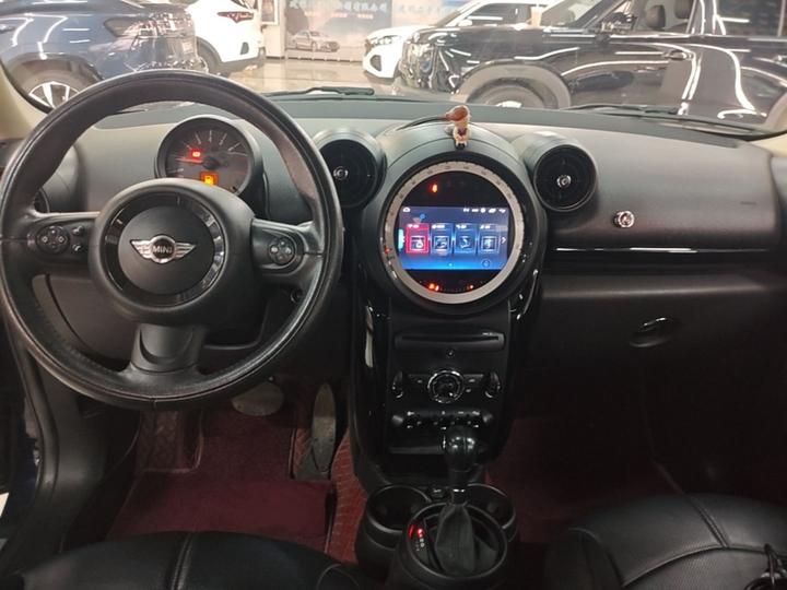2014 1.6T COOPER ALL4 Fun photo 5