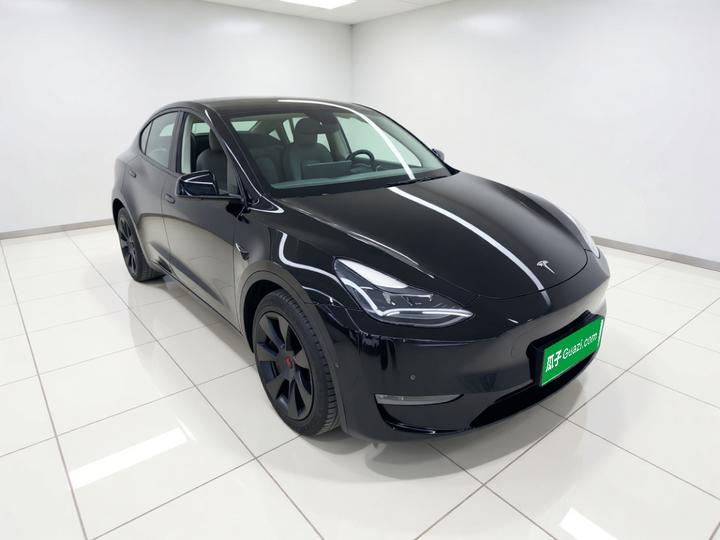 Model Y 2022 Facelift RWD photo 3