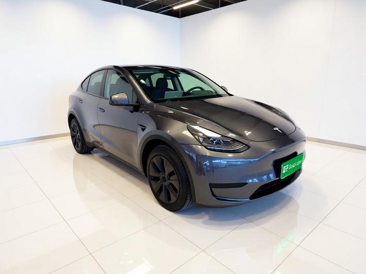 Model Y 2024 RWD photo 3