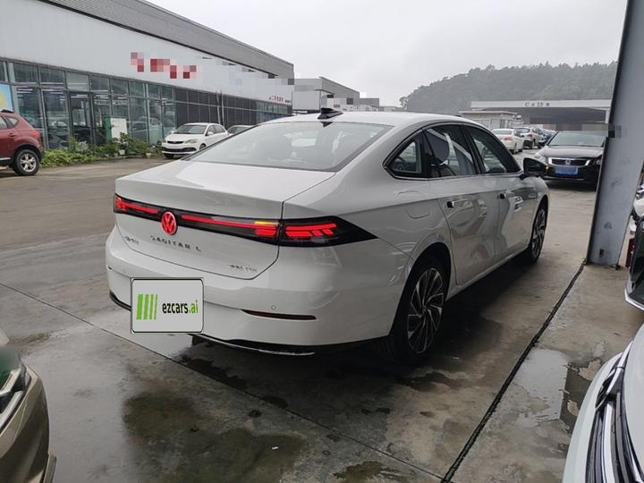 Sagitar 2026 L 300TSI DSG Luxury photo 4