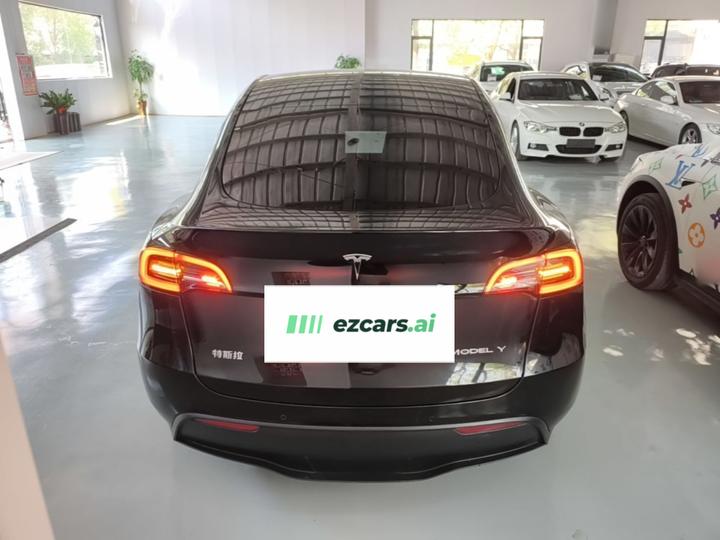 Model Y 2022 RWD photo 5