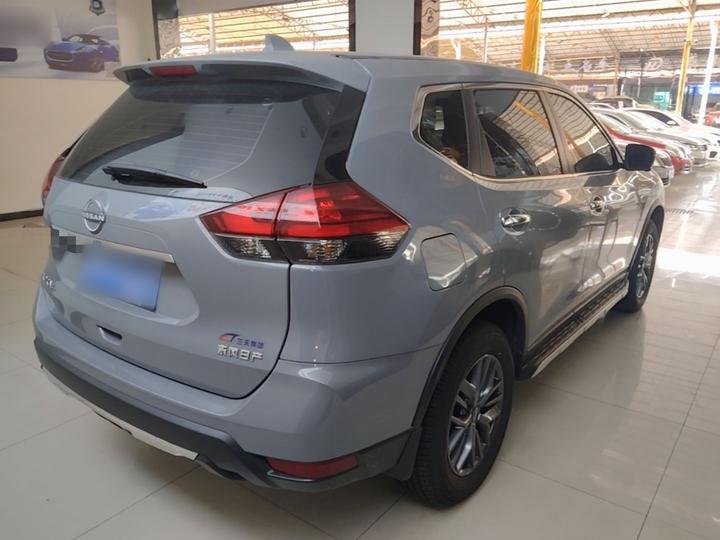 X-Trail 2025 2.0L RWD Leading photo 4