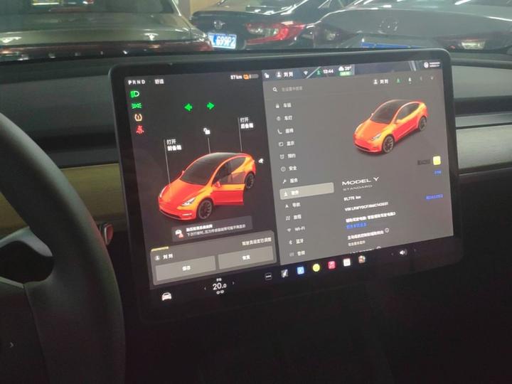 Model Y 2021 Standard Range RWD photo 8