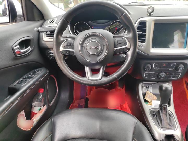 Compass 2017 200T AT photo 7