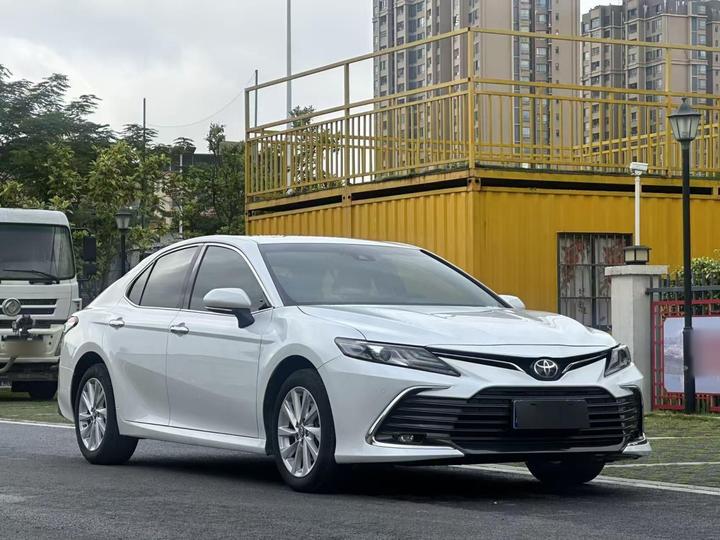 Camry 2021 2.0G Luxury photo 3