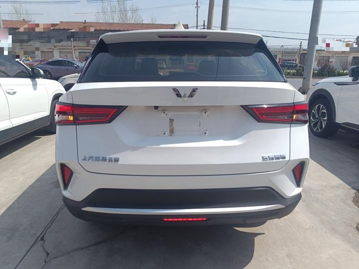 Wuling 2022 1.5L MT photo 3