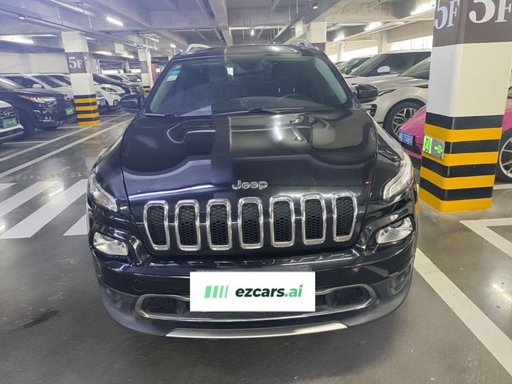 Cherokee 2017 2.4L Leading Smart photo 2