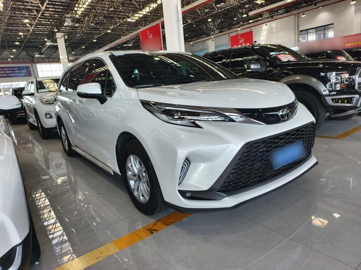 Granvia 2026 2.5L Hybrid Comfort photo 3