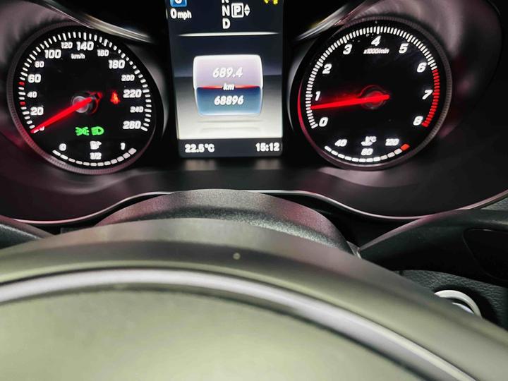 C-Class 2015 Facelift C 200 L Sport photo 2