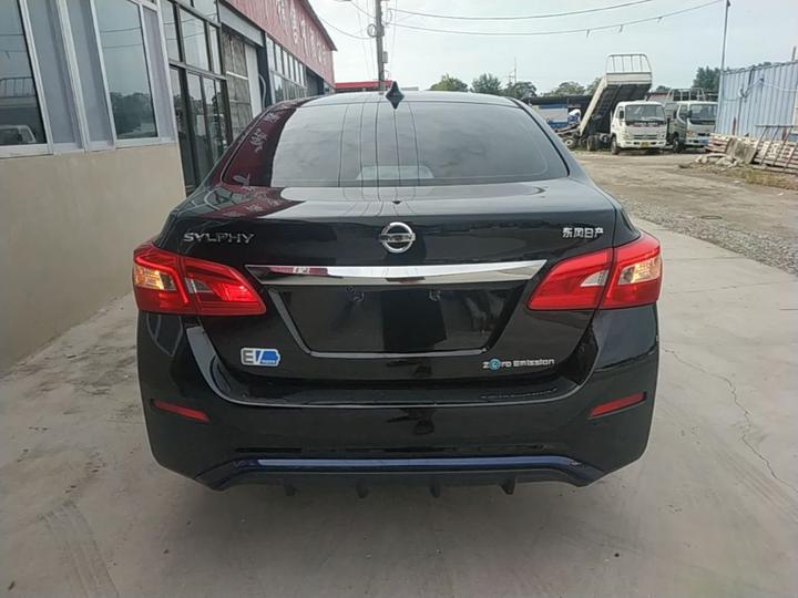 Sylphy EV 2018 photo 3