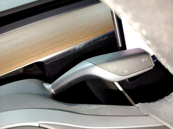Model 3 2020 Facelift Long Range RWD photo 5