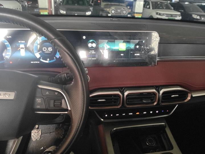 X70 PLUS 2023 1.5T MT 5-Seater photo 6
