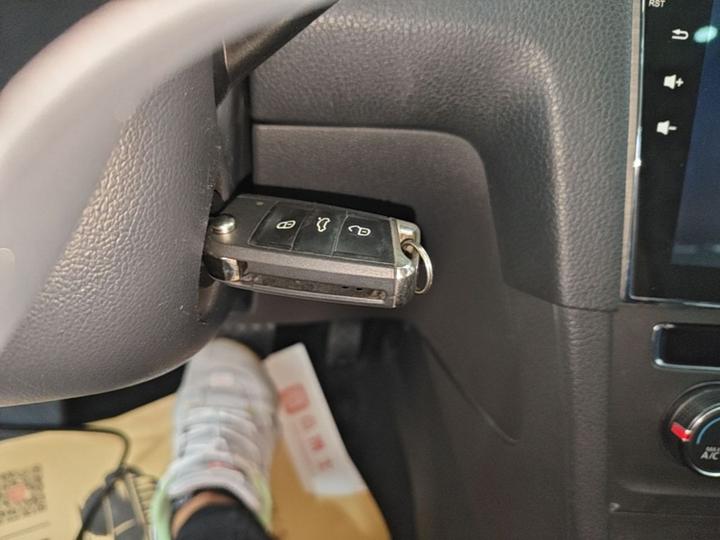 Golf 2016 1.6L AT Comfort photo 8