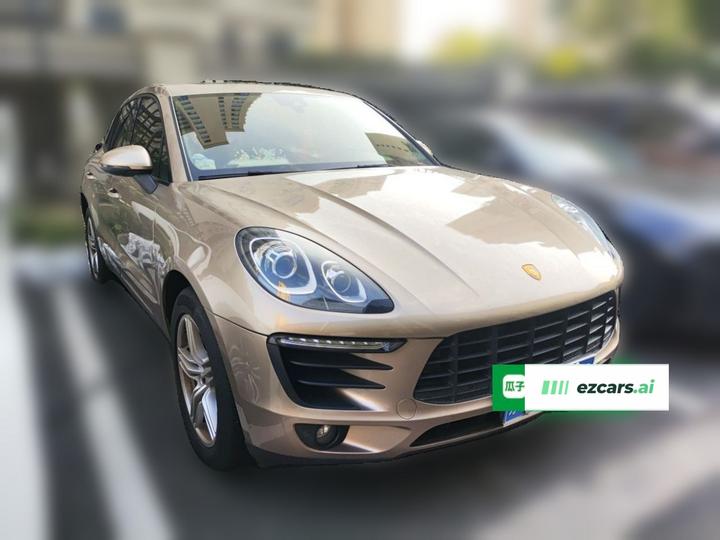 2017 Macan 2.0T photo 3