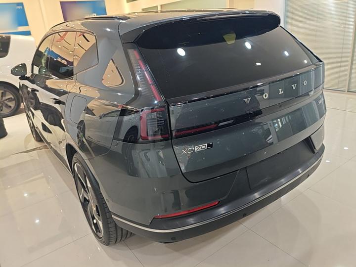 XC70 Hybrid 2026 AWD Extended Range Ultra photo 4