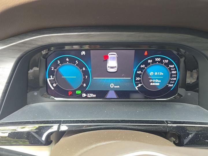 Viloran 2022 380TSI Premium photo 4