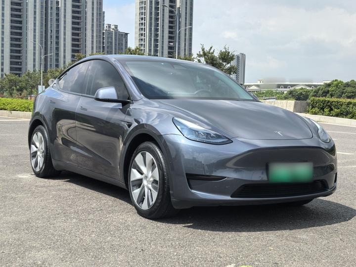Model Y 2022 Facelift RWD photo 3