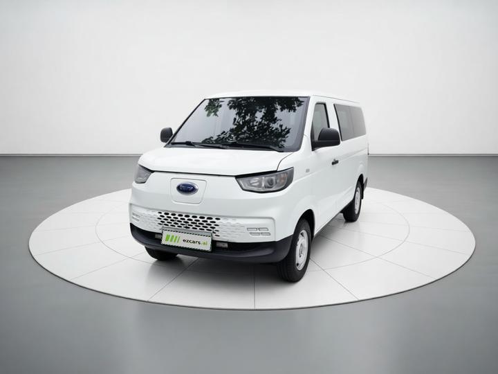 Dolphin E5 2024 268km 6-Seater