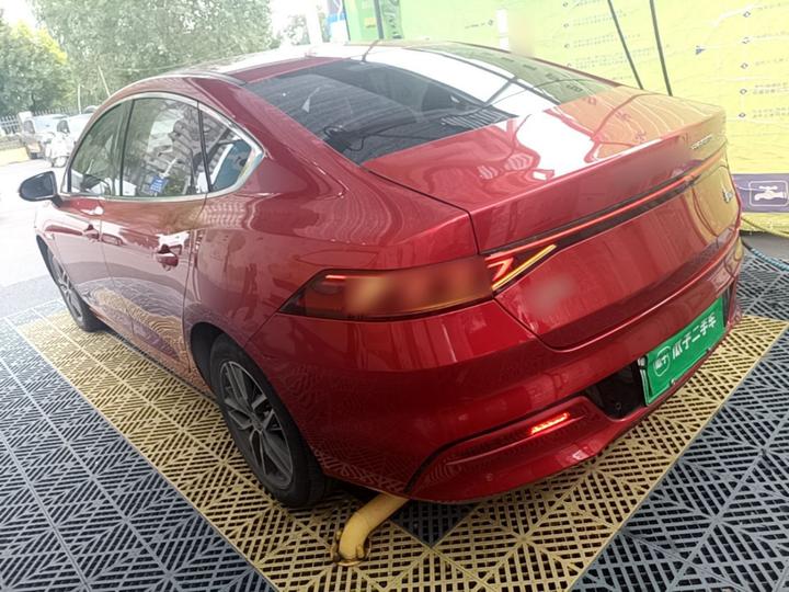 Qin PLUS 2021 EV 400KM Luxury photo 4