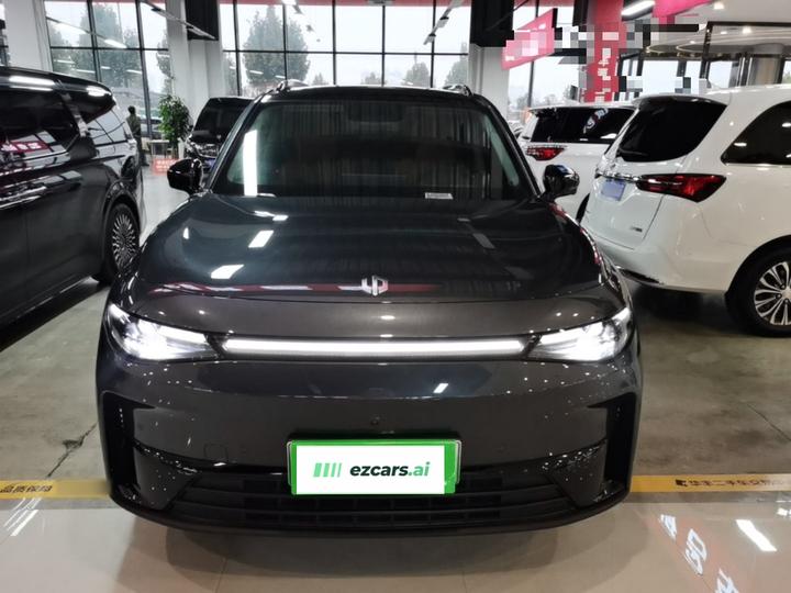 Leapmotor C16 2024 EREV 200 Exclusive photo 2