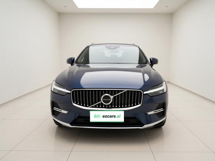 XC60 2024 B5 AWD Luxury photo 2