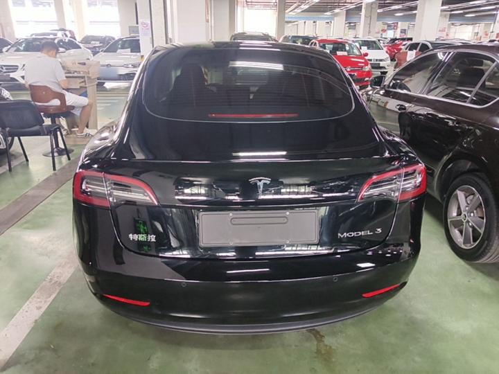 Model 3 2022 RWD photo 3
