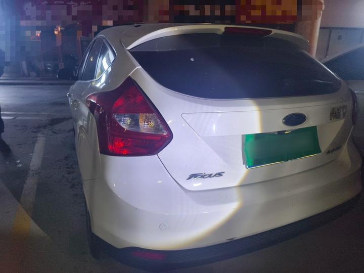 Focus 2012 Hatchback 1.6L AT photo 4