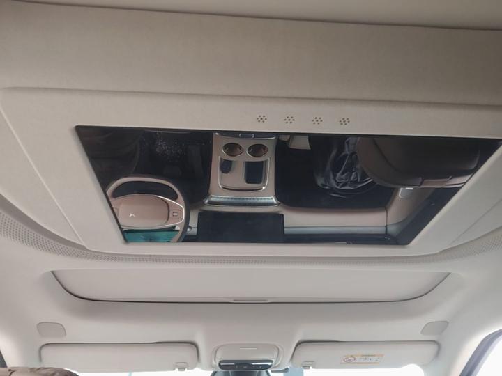 X9 2025 EV 702 AWD Performance Max photo 7