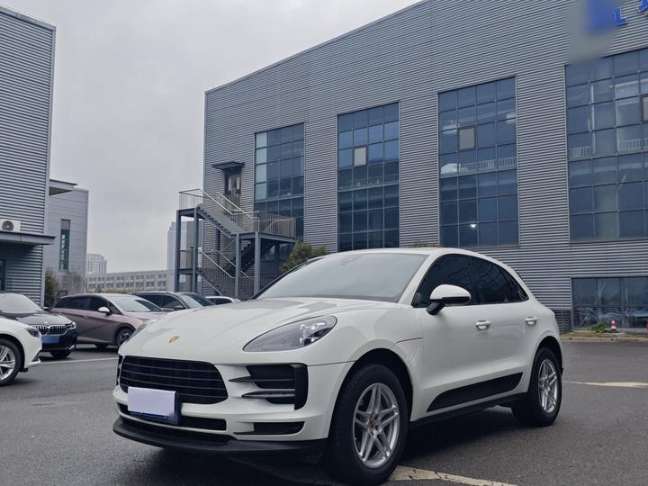 2021 Macan 2.0T