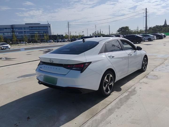 Elantra 2022 1.5L CVT GLX Elite photo 4