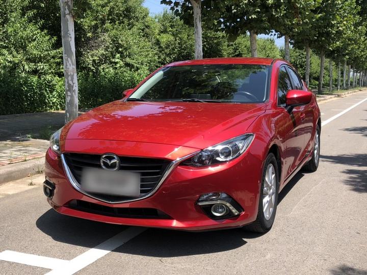 3 Axela 2016 Sedan 1.5L AT Comfort