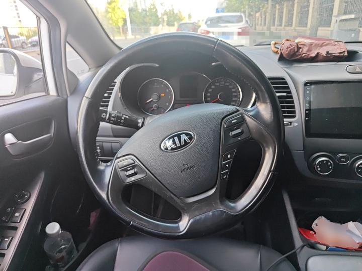 K3 2015 1.6L MT GLS photo 7