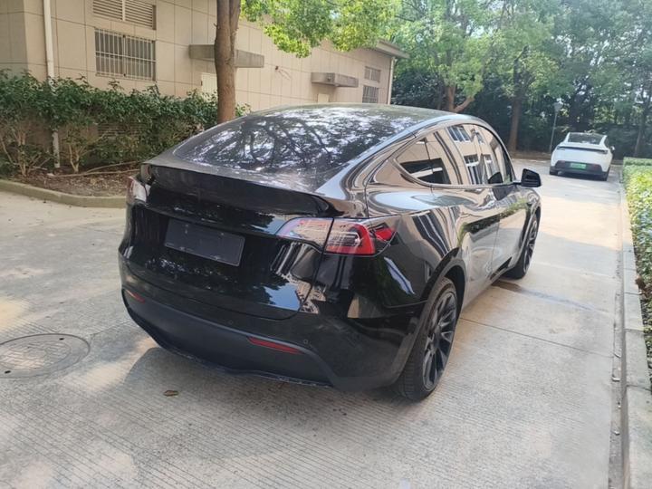 Model Y 2022 Facelift RWD photo 6